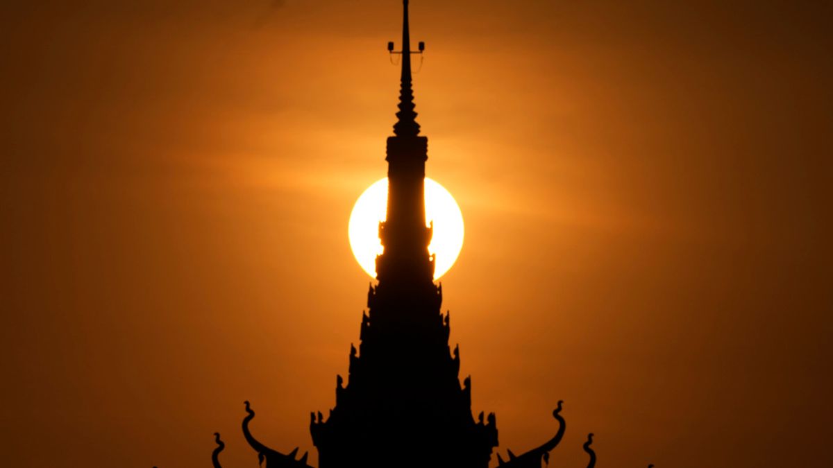 作者希冀透過此文導正台灣社會不當的邪說歪風,並點醒部分過度沉迷宗教,導致和現實社會生活脫節者。(示意圖∕美聯社) 作者希冀透過此文導正台灣社會不當的邪說歪風,並點醒部分過度沉迷宗教,導致和現實社會生活脫節者。(示意圖∕美聯社)