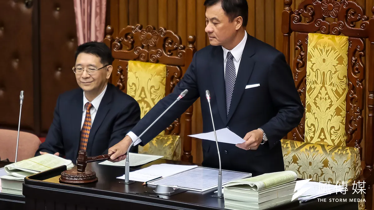 立法院27日中午三讀通過「公務人員退休資遣撫卹法」。(顏麟宇攝) 立法院27日中午三讀通過「公務人員退休資遣撫卹法」。(顏麟宇攝)