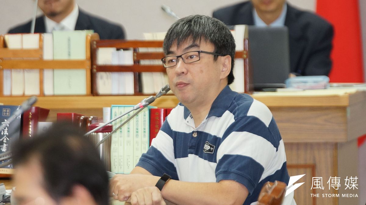 太陽花學運領袖陳為廷批評民進黨,過去4年未排審時代力量提出的《324調查委員會條例》草案。不過這番言論很快就被民進黨前立委段宜康(見圖)反駁。(資料照,盧逸峰攝) 太陽花學運領袖陳為廷批評民進黨,過去4年未排審時代力量提出的《324調查委員會條例》草案。不過這番言論很快就被民進黨前立委段宜康(見圖)反駁。(資料照,盧逸峰攝)