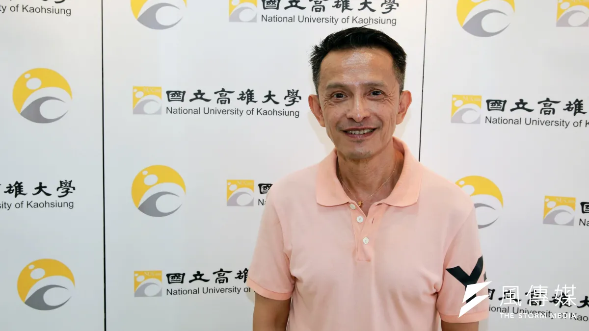 國立高雄大學土木與環境工程學系教授葉琮裕協助環保署規劃「經厭氧發酵後的畜牧糞尿沼液沼渣」,作為農地肥分使用政策。(圖/徐炳文攝)