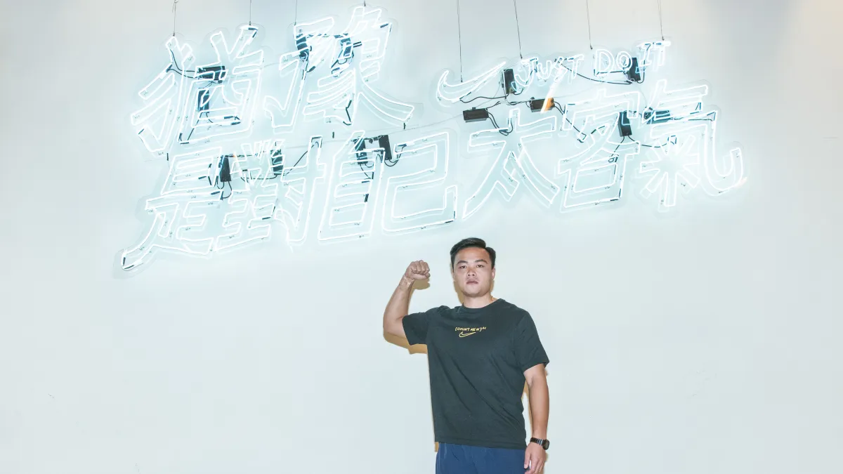 鄭兆村:「說實話,之前曾經有想過就當一般的老百姓就好,但這個猶豫的心情,只有維持短短幾天。因為練了這麼久,其實說放棄很難,堅持比較簡單,因為你要放棄你最愛做的。(NIKE提供)