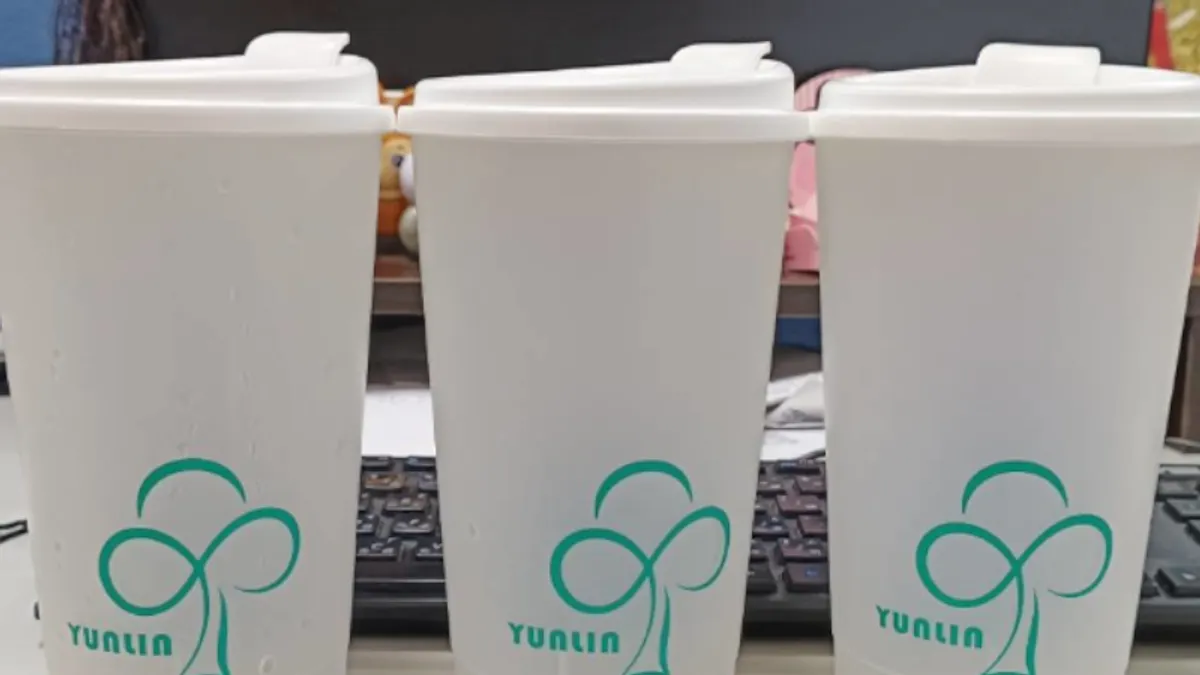 雲林縣積極推動「源頭減量」理念,率先從局處室做起,陸續試辦循環杯及循環餐盒外送(帶)服務,外送的餐盒改用循環餐盒,減塑減量相當有感。(圖/雲林縣政府)