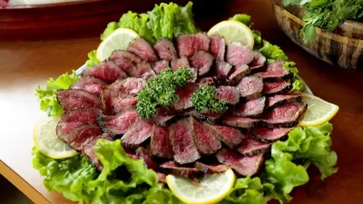 若吃紅肉真會致癌,那風險有多大?(圖/visualhunt)