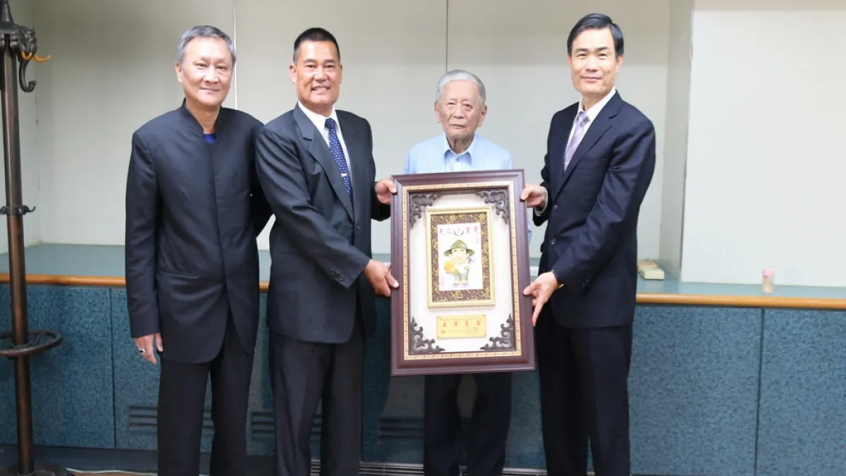 大里農會最高齡 94歲農事小組長林火秋退休