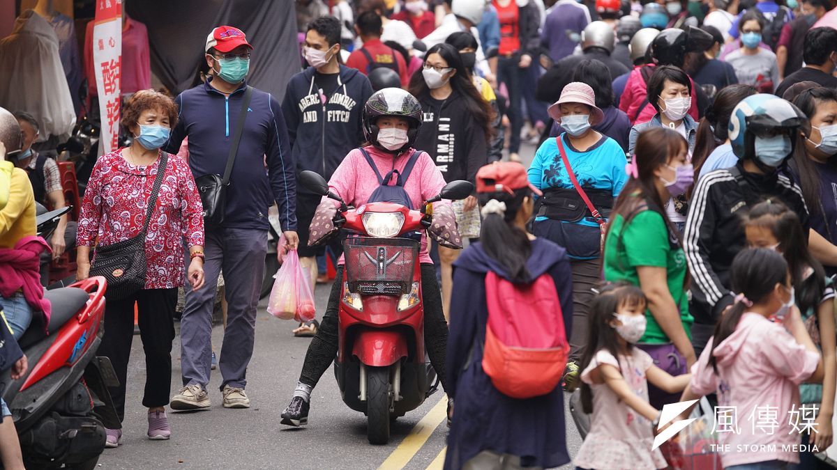 工商界要求紓困規模倍增,以台灣經濟受衝擊程度來看,道理不大。(資料照片,盧逸峰攝) 工商界要求紓困規模倍增,以台灣經濟受衝擊程度來看,道理不大。(資料照片,盧逸峰攝)