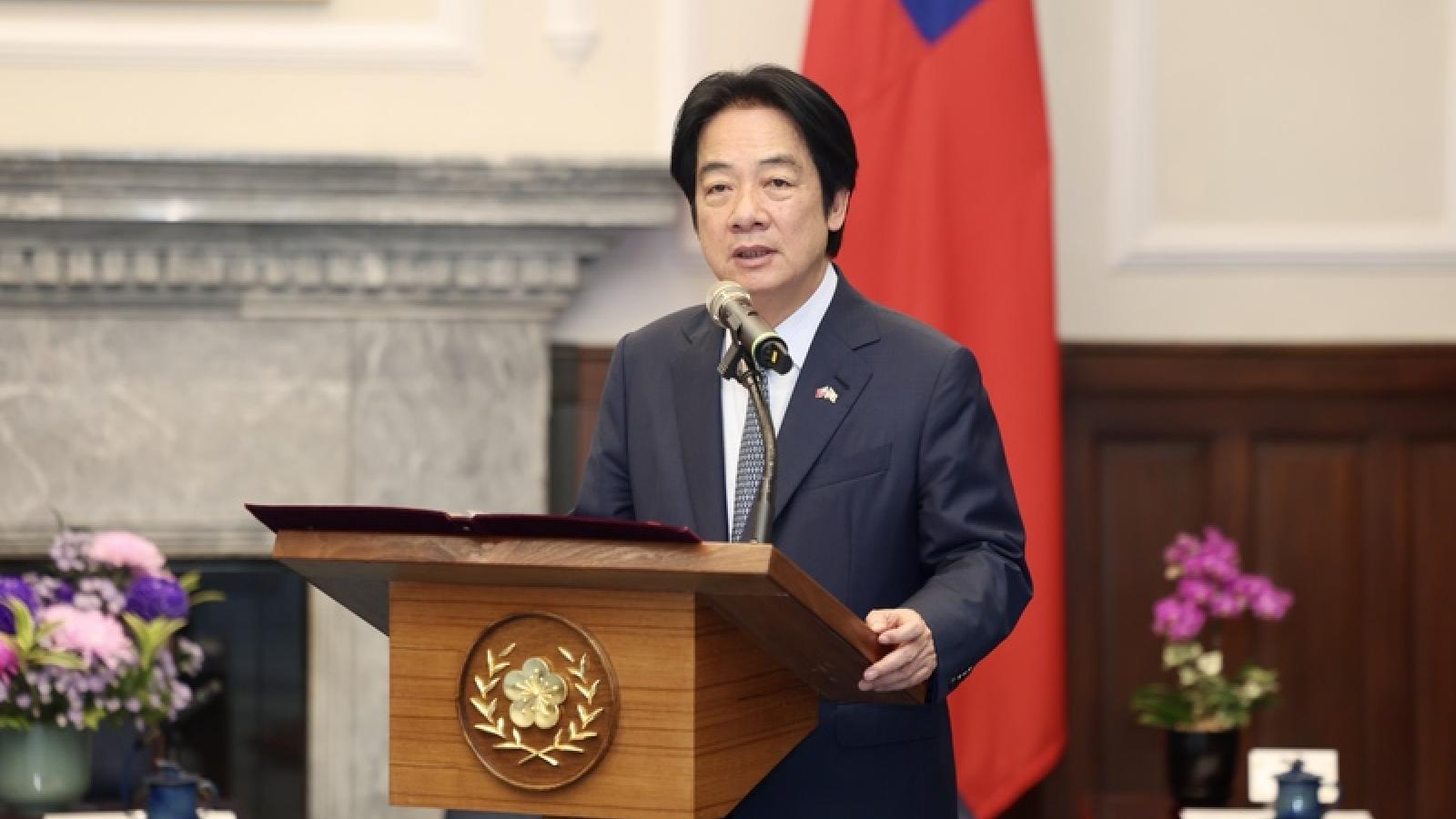 賴清德兒被跟監,女房仲被逮照曝光!陳佩琪揪美方出手疑點:狂喊抗中,全家卻躲國外
