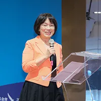 龍應台文化基金会は20日、台北市のグライ天漾大飯店・艋舺ホールで「2025台北国際平和フォーラム」を開催し、前文化部長の龍應台氏が基調演説を行った。(写真/劉偉宏撮影) 龍應台文化基金会は20日、台北市のグライ天漾大飯店・艋舺ホールで「2025台北国際平和フォーラム」を開催し、前文化部長の龍應台氏が基調演説を行った。(写真/劉偉宏撮影)