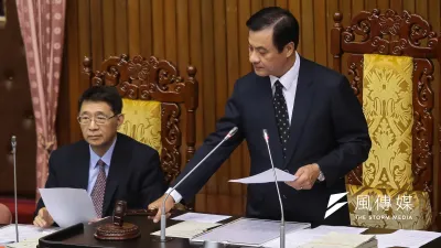立法院長蘇嘉全29日主持院會,並三讀通過「產業創新條例」(簡稱產創條例)第19條之1員工獎酬股票課稅規定修正條文。(顏麟宇攝)