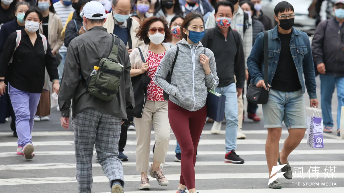 強烈大陸冷氣團影響,今(18)日清晨多處平地氣溫不到攝氏10度,將持續影響至明天清晨。(資料照/柯承惠攝)