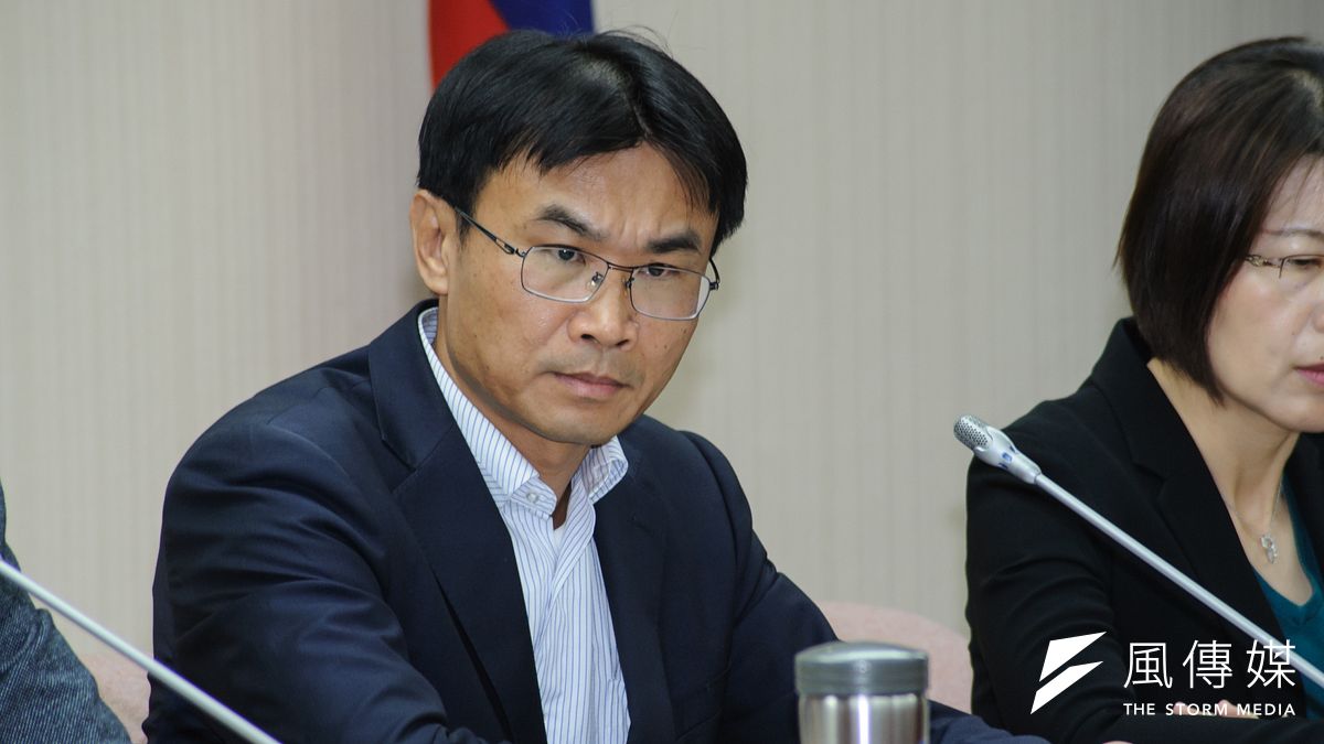 農委會代理主委陳吉仲今表示,為確保台灣本島豬肉安全,明起將暫停金門豬肉運輸至台灣本島2週。(資料照,甘岱民攝) 農委會代理主委陳吉仲今表示,為確保台灣本島豬肉安全,明起將暫停金門豬肉運輸至台灣本島2週。(資料照,甘岱民攝)