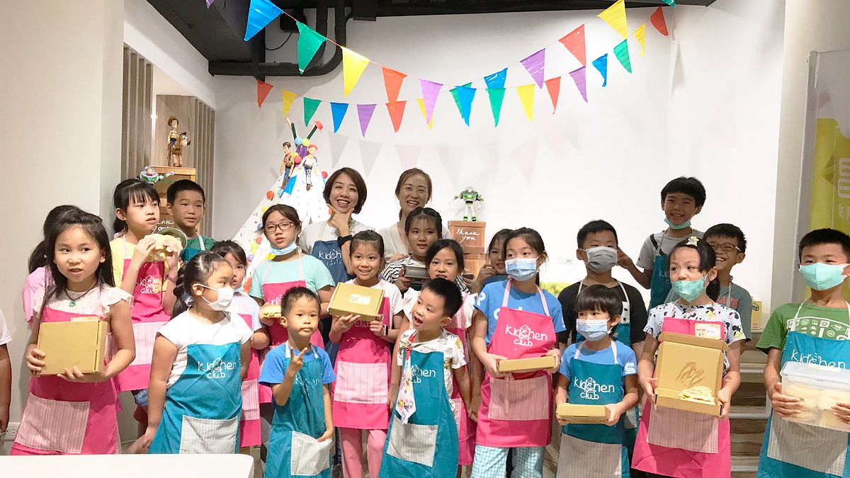 昌禾教育基金會引進知名美語料理團隊,在新竹首創「STEAM科學+料理夏令營」。(圖/昌禾教育基金會提供) 昌禾教育基金會引進知名美語料理團隊,在新竹首創「STEAM科學+料理夏令營」。(圖/昌禾教育基金會提供)