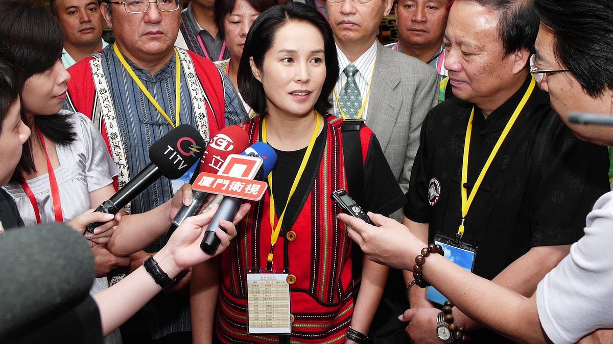 高金素梅前往中國閱兵引起藍綠政黨痛批,原住民團體也直呼:「她不是原住民代表!」。(取自 高金素梅臉書) 高金素梅前往中國閱兵引起藍綠政黨痛批,原住民團體也直呼:「她不是原住民代表!」。(取自 高金素梅臉書)