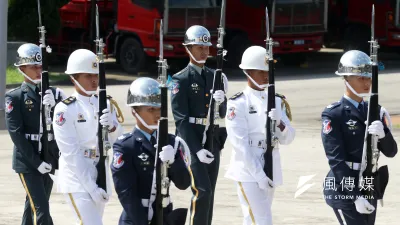 作者認為,藉由向民眾開放小營區,可拉近軍民關係,增加全民國防意識。(資料照,蘇仲泓攝)