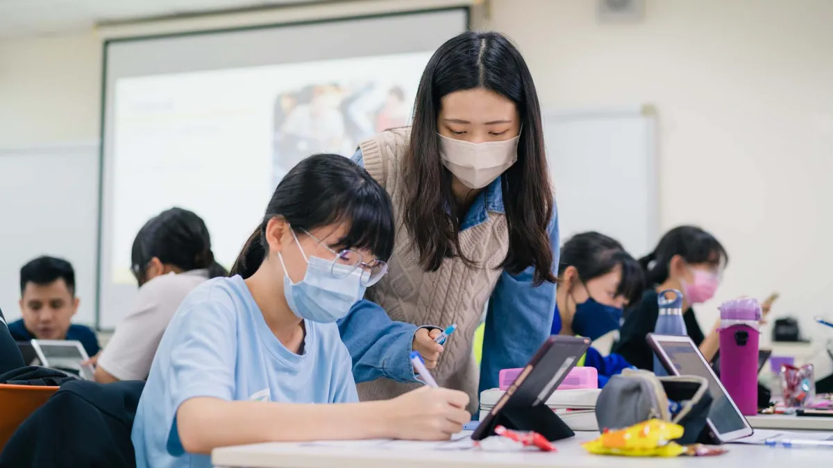 作者認為,學校要有對老師鼓勵的經費,有的學校有資源豐富的家長會來支持。但鄉下或偏遠學校,家長經濟狀況不佳,家長會就沒有這樣的力量。老師的犧牲奉獻要成為風氣,需有及時與長期的鼓勵,且不該有地區性的差異,這樣的東風就只能靠政府的力量吹起。(圖/雲豹能源提供)
