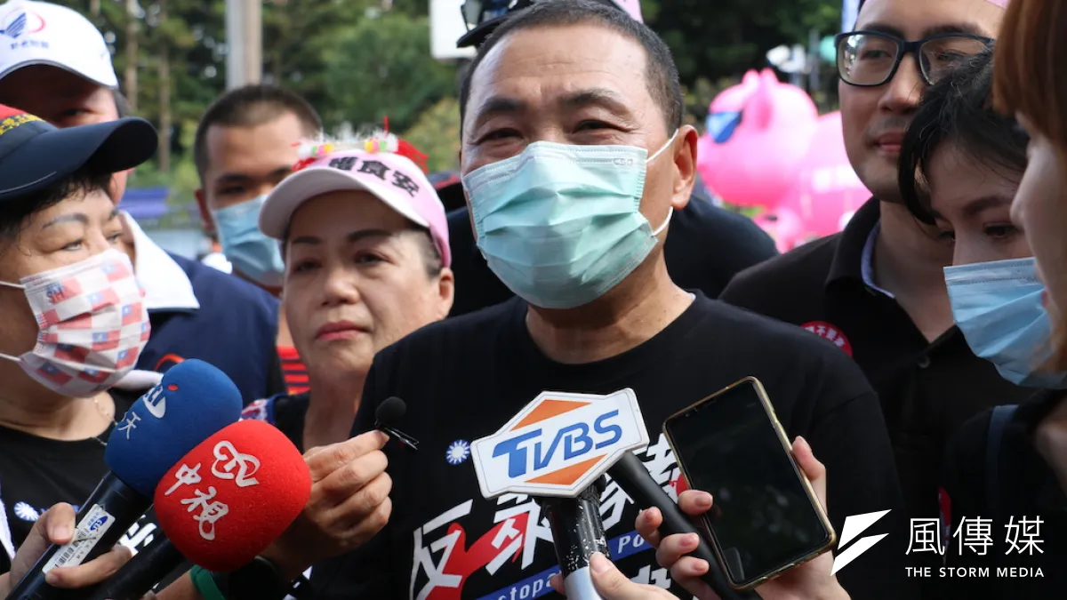 新北市長侯友宜表示堅決反萊豬、反瘦肉精、反對對民眾健康有疑慮所有的食品。(圖/李梅瑛攝)