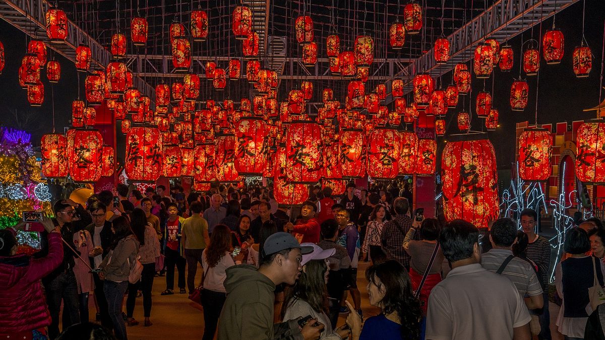 作者認為,燈會辦了29年,台灣的觀光產業並未因此而獲益,圖為過去的屏東燈會。(資料照,圖/屏東縣政府提供) 作者認為,燈會辦了29年,台灣的觀光產業並未因此而獲益,圖為過去的屏東燈會。(資料照,圖/屏東縣政府提供)