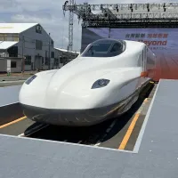 台湾駐日代表の李逸洋氏は高速鉄道「N700ST」出荷式で台日協力の発展を称え、さらなる連携深化に期待を示した。(写真/中央社撮影) 台湾駐日代表の李逸洋氏は高速鉄道「N700ST」出荷式で台日協力の発展を称え、さらなる連携深化に期待を示した。(写真/中央社撮影)