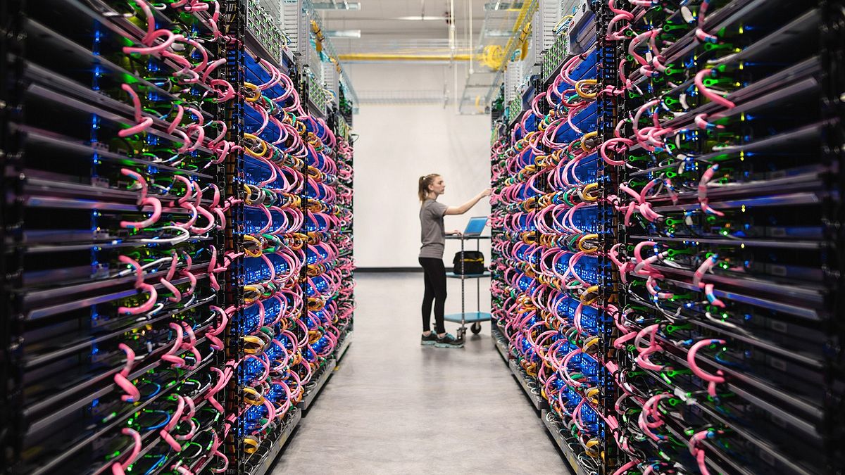 Google表示,自己的TPUv4性能比輝達的A100晶片好。(資料照,取自Google) Google表示,自己的TPUv4性能比輝達的A100晶片好。(資料照,取自Google)