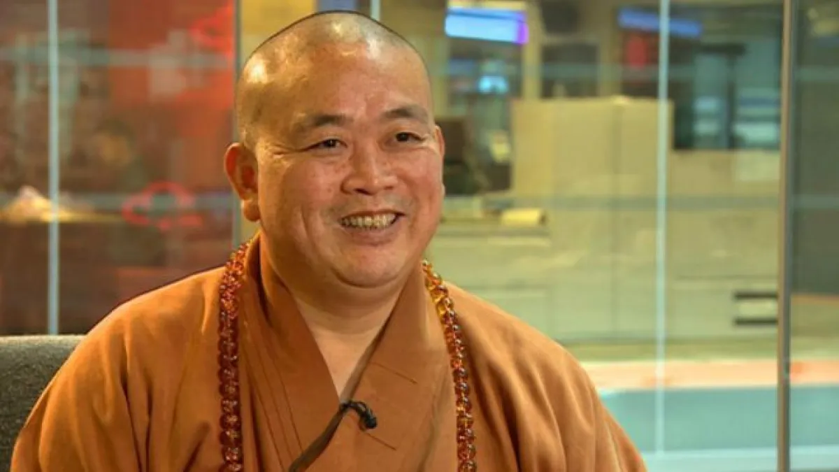 釋永信回應其私生活的傳聞稱:如果這些問題是問題的話,早就是問題了。(BBC中文網)