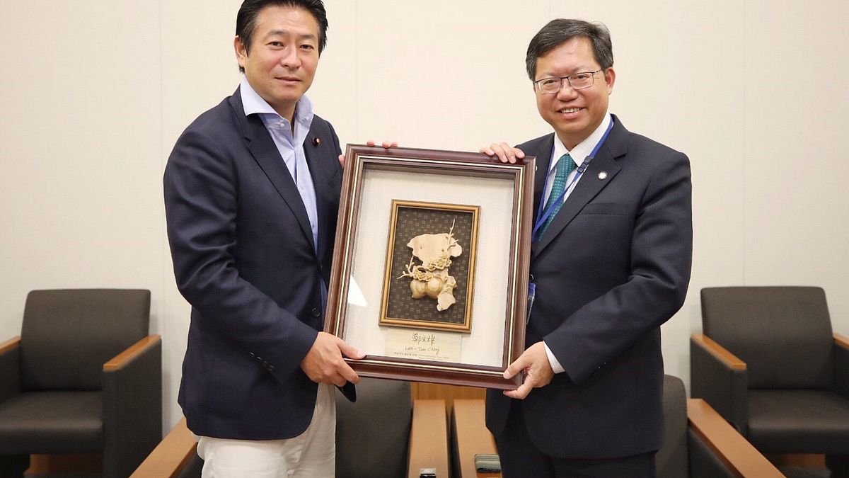 桃園市長鄭文燦拜會眾議員兼國土交通副大臣秋元司。(圖/桃園市政府提供) 桃園市長鄭文燦拜會眾議員兼國土交通副大臣秋元司。(圖/桃園市政府提供)