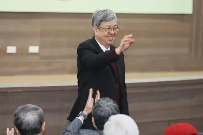 20250115-前副總統陳建仁15日出席「邱議瑩《生命的溫暖戰歌》新書發表會」。(柯承惠攝)