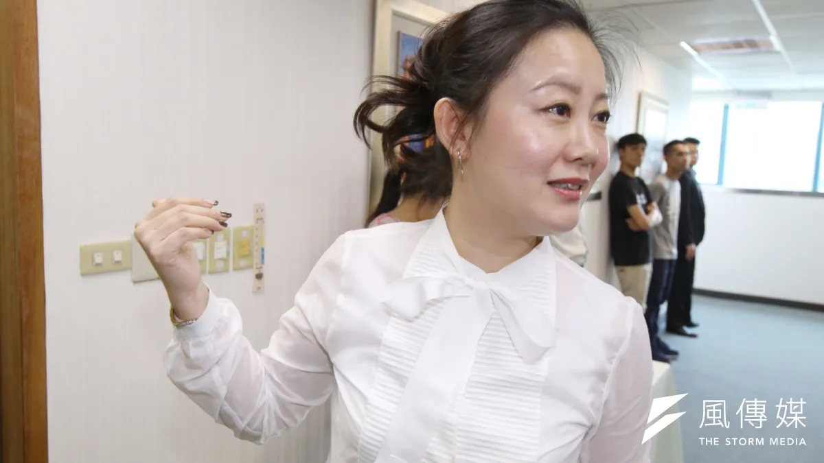 台北市議員吳思瑤獲民進黨徵召,將對決台聯議員陳建銘之女陳思宇。(林韶安攝)