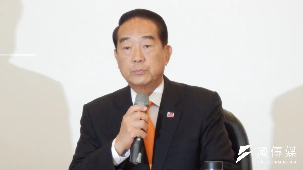 親民黨總統候選人宋楚瑜12日召開國際記者會。(周怡孜攝)