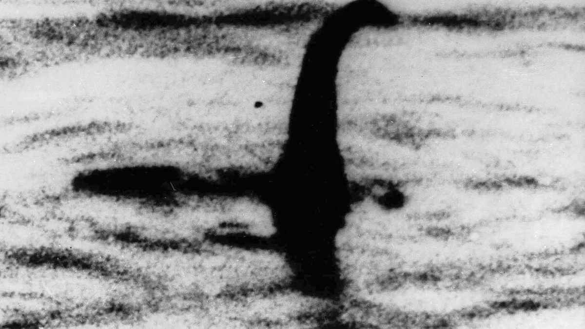 舉世聞名的蘇格蘭「尼斯湖水怪」(Loch Ness Monster)傳說照片(AP)