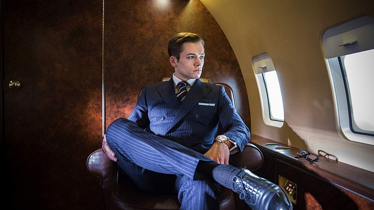 牛津鞋最標誌性的特色就是封閉式的鞋襟。(圖/imdb) 牛津鞋最標誌性的特色就是封閉式的鞋襟。(圖/imdb)