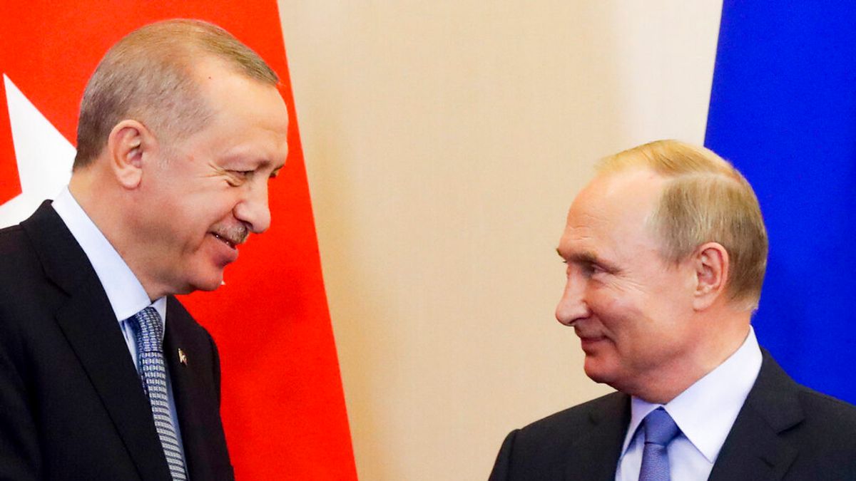 土耳其總統艾爾多安、俄羅斯總統普京10月22日就敘利亞北部邊境控制權達成協議。(AP) 土耳其總統艾爾多安、俄羅斯總統普京10月22日就敘利亞北部邊境控制權達成協議。(AP)