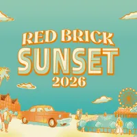 横浜赤レンガ倉庫にて、サンタモニカやルート66の世界観を楽しめる入場無料の夏イベント「Red Brick Sunset 2026」が8月1日より開催される。(写真/横浜赤レンガ倉庫PR事務局提供) 横浜赤レンガ倉庫にて、サンタモニカやルート66の世界観を楽しめる入場無料の夏イベント「Red Brick Sunset 2026」が8月1日より開催される。(写真/横浜赤レンガ倉庫PR事務局提供)
