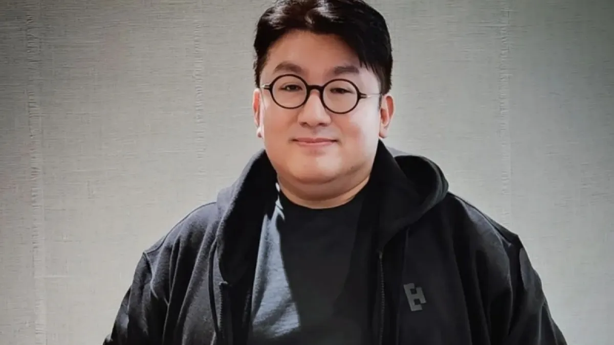 房時爀如今已是HYBE的理事會議長。(圖/翻攝自IG/hitmanb72)