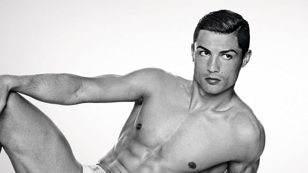 內褲不換洗有多髒?研究統計,一天不換內褲,裡頭可能就有100萬個病毒威脅私密處健康⋯⋯(圖/CR7UnderwearSingapore@Facebook) 內褲不換洗有多髒?研究統計,一天不換內褲,裡頭可能就有100萬個病毒威脅私密處健康⋯⋯(圖/CR7UnderwearSingapore@Facebook)