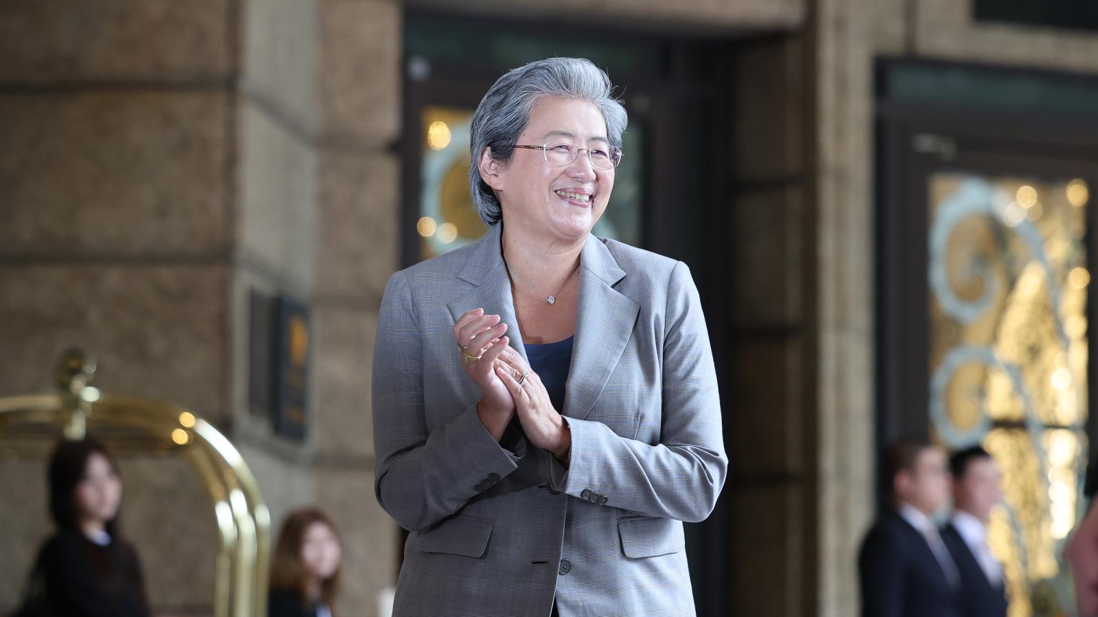AMD Helios第三季開始出貨!蘇姿丰:未來幾季持續放量,Venice供應有信心