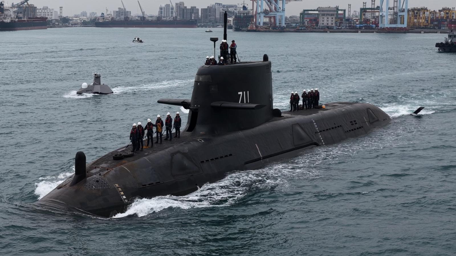 幕後》沒這位將軍同意256戰隊不動!海鯤號接艦官兵把他當最後一道防線