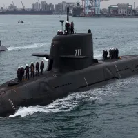 潜水艦は水中で重大なトラブルが発生した場合、乗組員全員の安全に直結する。このため、国産潜水艦「海鯤」の受領を担う第256戦隊では「安全」を最優先している。(台湾国際造船提供) 潜水艦は水中で重大なトラブルが発生した場合、乗組員全員の安全に直結する。このため、国産潜水艦「海鯤」の受領を担う第256戦隊では「安全」を最優先している。(台湾国際造船提供)