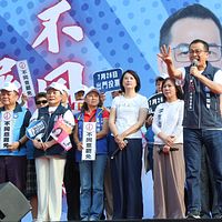 國民黨立委羅智強出席「反惡罷,戰獨裁!7/26出門投票 『不同意罷免』」活動。(顏麟宇攝) 國民黨立委羅智強出席「反惡罷,戰獨裁!7/26出門投票 『不同意罷免』」活動。(顏麟宇攝)