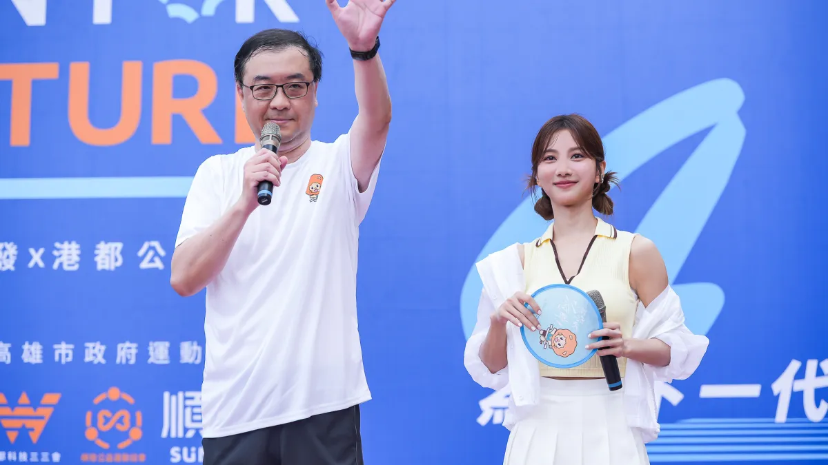 台灣術後加速康復學會理事長郭書麟與麻醉安全衛教大使蔡黃汝(豆花)攜手,宣導「手術就像一場馬拉松」,將手術與麻醉流程結合馬拉松,說明怡樂適療程如何以科學方式從術前、術中、術後助病患快速康復。