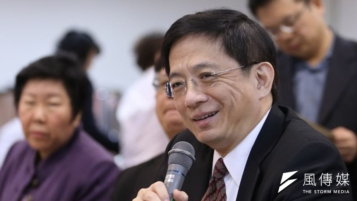 管中閔表示短期內要企業加薪很難,企業組織近年來的勞動成本日益提高,都墊高了勞動成本。(吳逸驊攝) 管中閔表示短期內要企業加薪很難,企業組織近年來的勞動成本日益提高,都墊高了勞動成本。(吳逸驊攝)