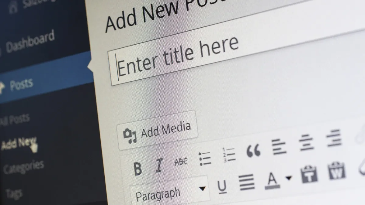 媒體、新聞工作、下標、編輯。示意圖。(資料照,取自Pixabay)