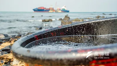 德翔台北輪油汙外洩,附近海域環境恐花三年才可完全恢復。(曾原信攝)