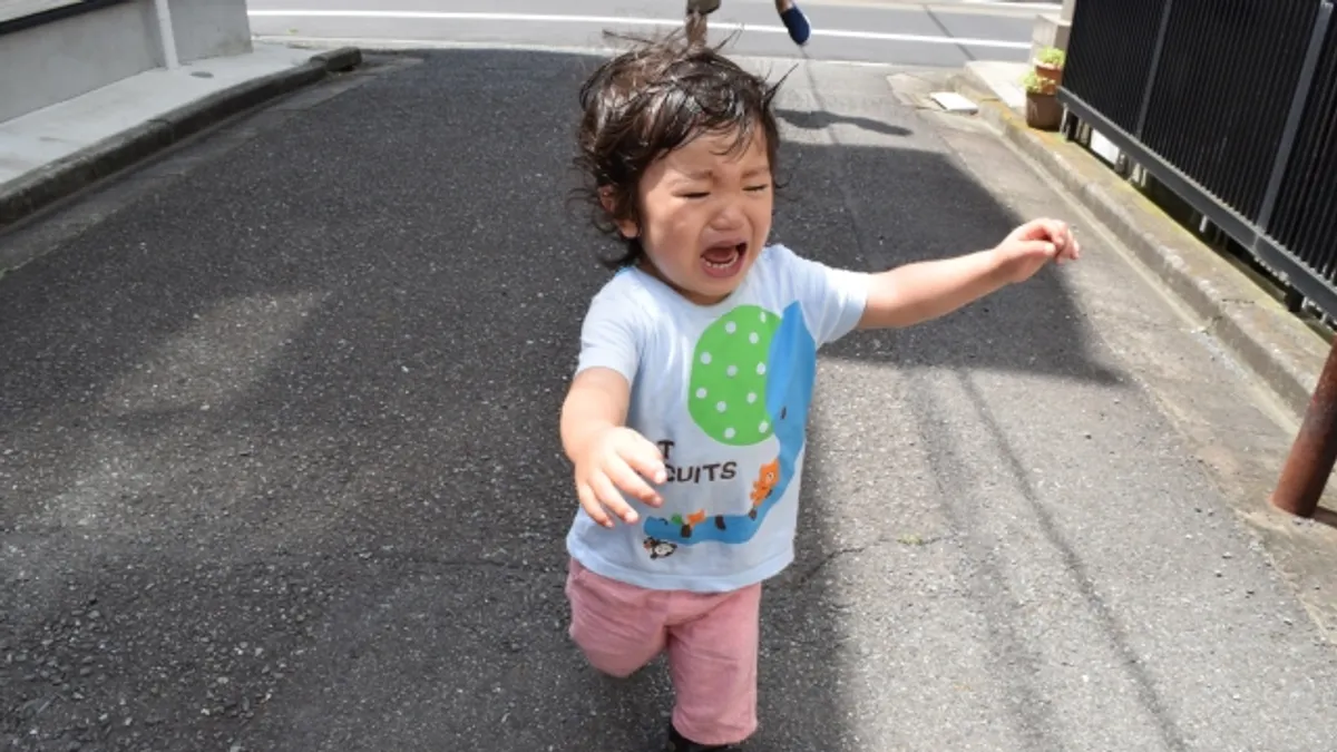 為何那麼多人無法狠心拒絕拋家棄子、孩子長大後才回家要錢的爸爸?(示意圖/titidsn@photoAC) 為何那麼多人無法狠心拒絕拋家棄子、孩子長大後才回家要錢的爸爸?(示意圖/titidsn@photoAC)