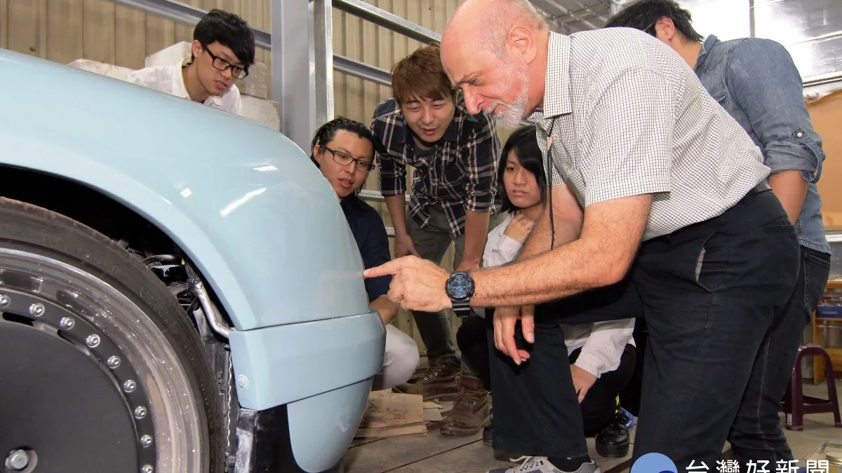 產學合作促雙贏 大葉大學成功打開古董車改裝套件