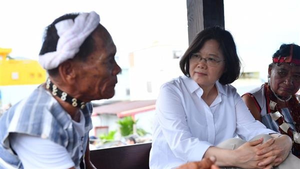 登島談核廢料 蔡英文:蘭嶼承受台灣最困難的責任 登島談核廢料 蔡英文:蘭嶼承受台灣最困難的責任