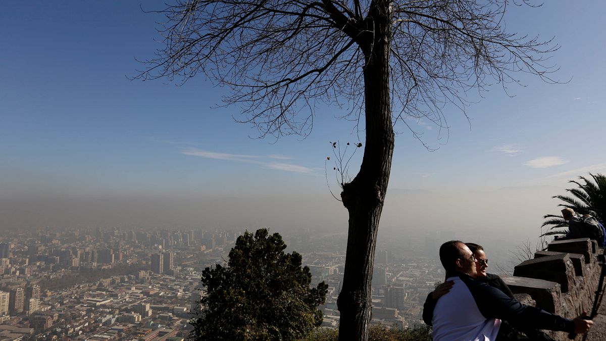 智利首都聖地牙哥空污。(美聯社) 智利首都聖地牙哥空污。(美聯社)