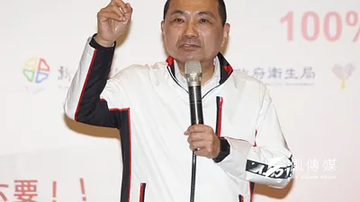 新北市長侯友宜19日出席新北市攜手醫護社福機構宣示使用國產豬記者會。(盧逸峰攝)