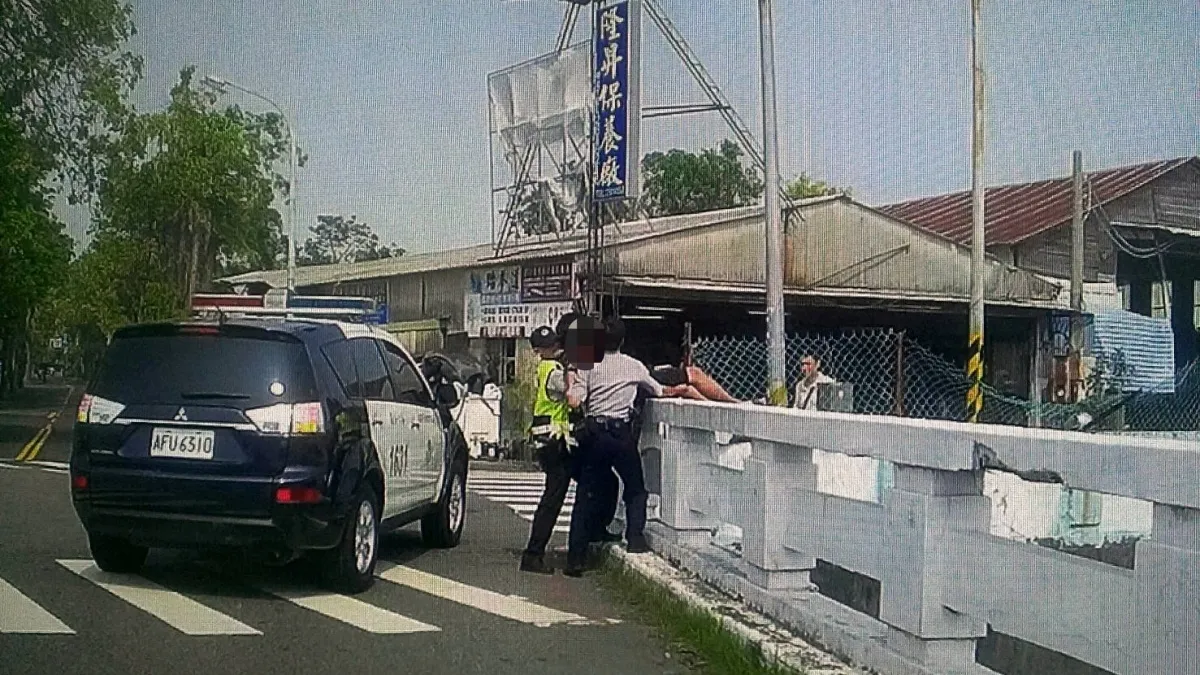少年失親圖尋短 警員伸援手救回一命