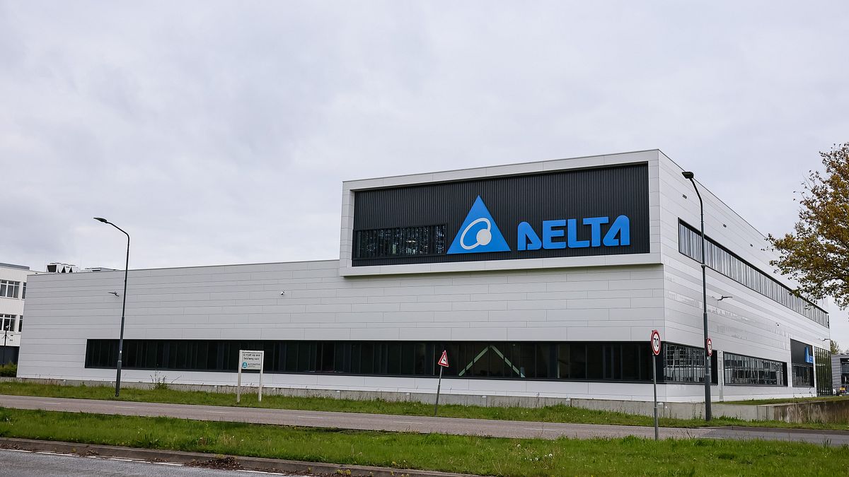 中東戰火燒出新行情!台達電超車鴻海近1兆,謝金河點名:資金轉進「探針卡+興櫃」兩大戰場