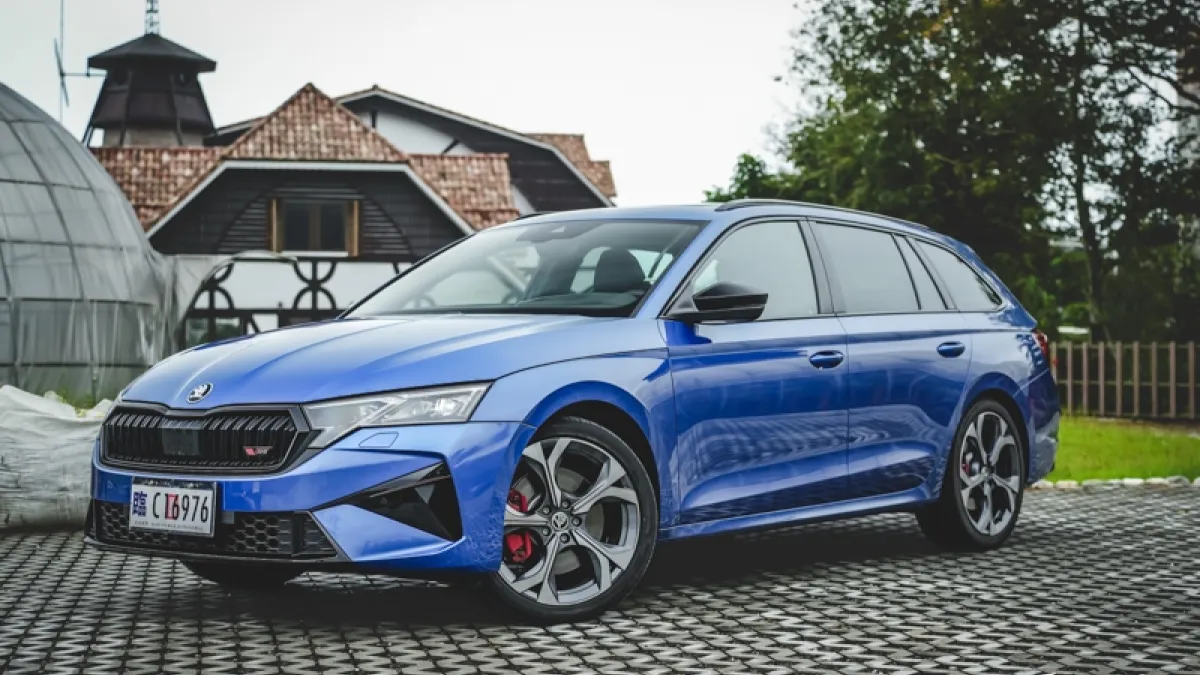 【風試駕】2025 Škoda Octavia Combi RS 性能旅行車:各方表現均衡,性能更是超乎期待!