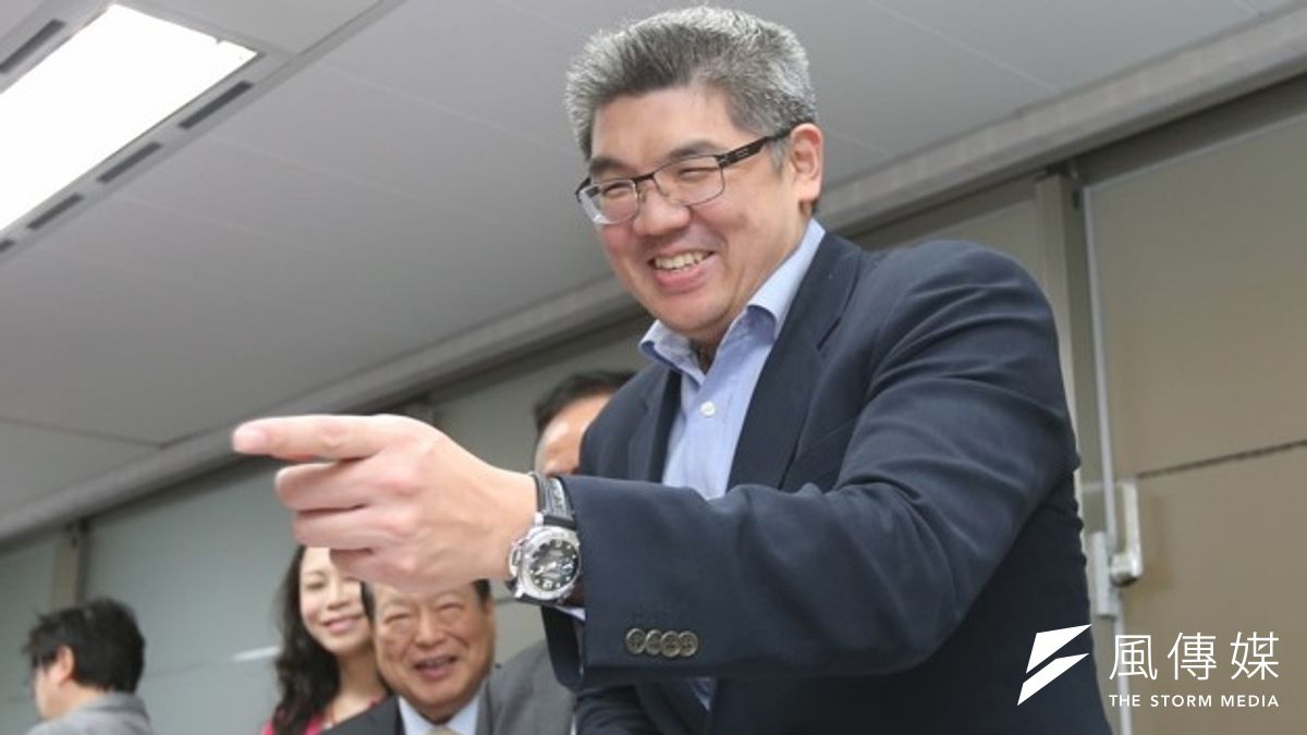 連營發言人秦蕙媛說,連家確實有複雜的政商關係,正因為如此,才會培養出丁守中這樣的學生,「一個人可以沒有情沒有義,但不能沒有恥」。 (吳逸驊攝) 連營發言人秦蕙媛說,連家確實有複雜的政商關係,正因為如此,才會培養出丁守中這樣的學生,「一個人可以沒有情沒有義,但不能沒有恥」。 (吳逸驊攝)